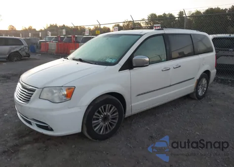 2014 Chrysler Town & Country Limited z USA, uszkodzony, nr VIN 2C4RC1GG2ER373528